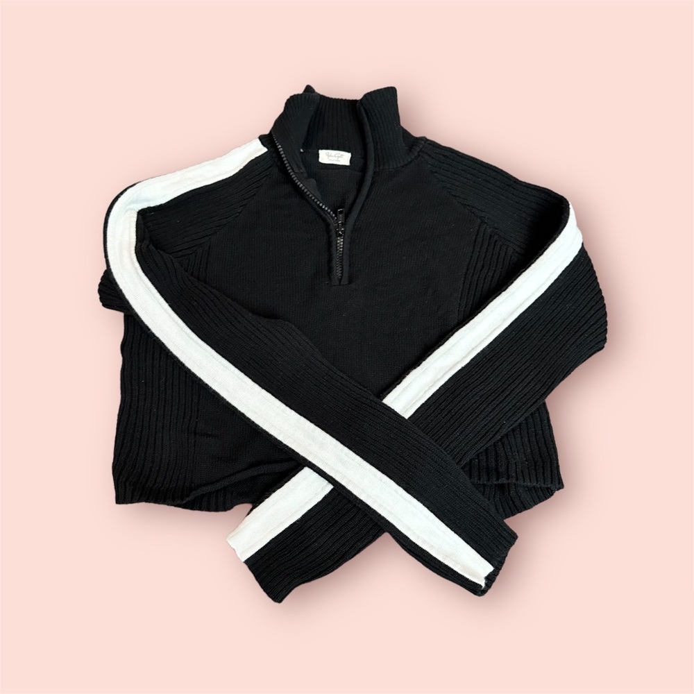Crop sweater